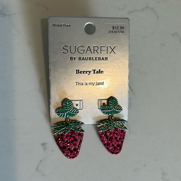 Strawberry Earrings - Picture 1 of 3